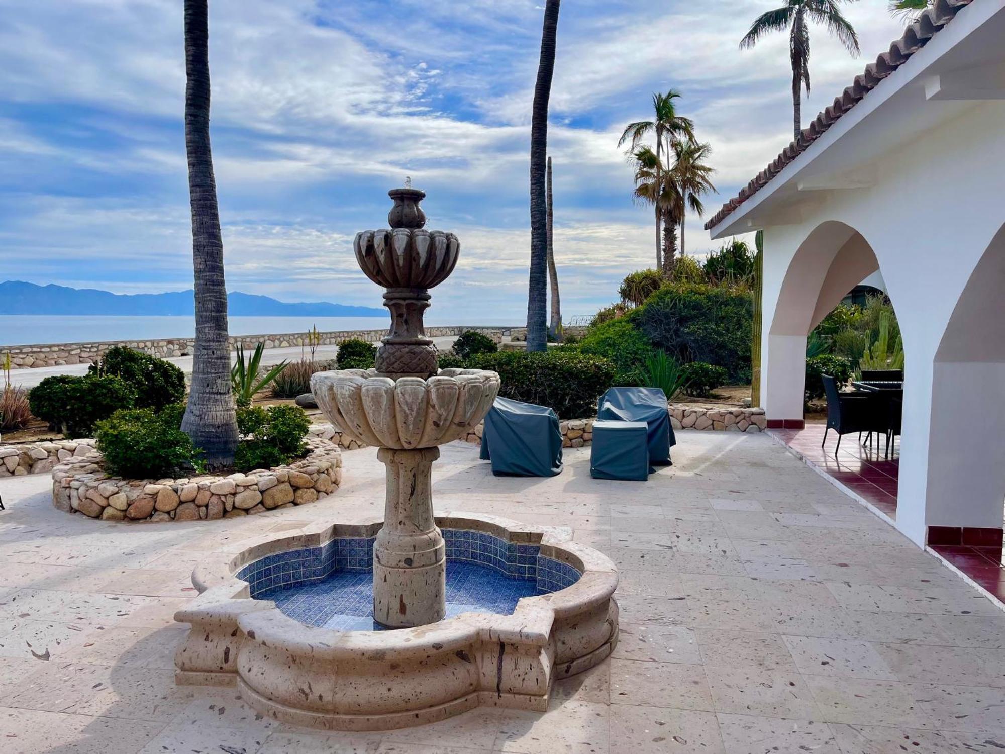 Rancho Las Cruces Hotel Exterior photo