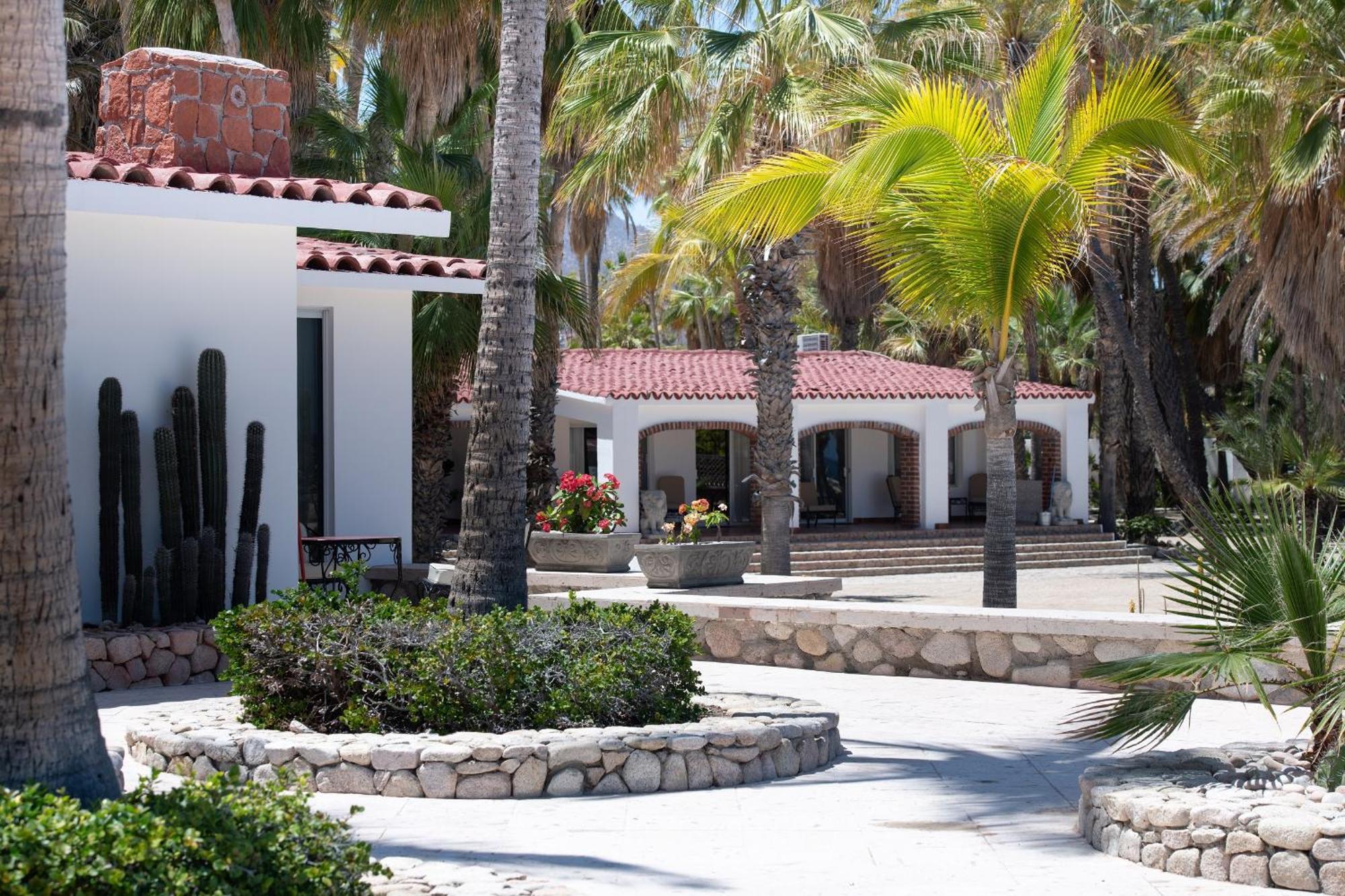 Rancho Las Cruces Hotel Exterior photo